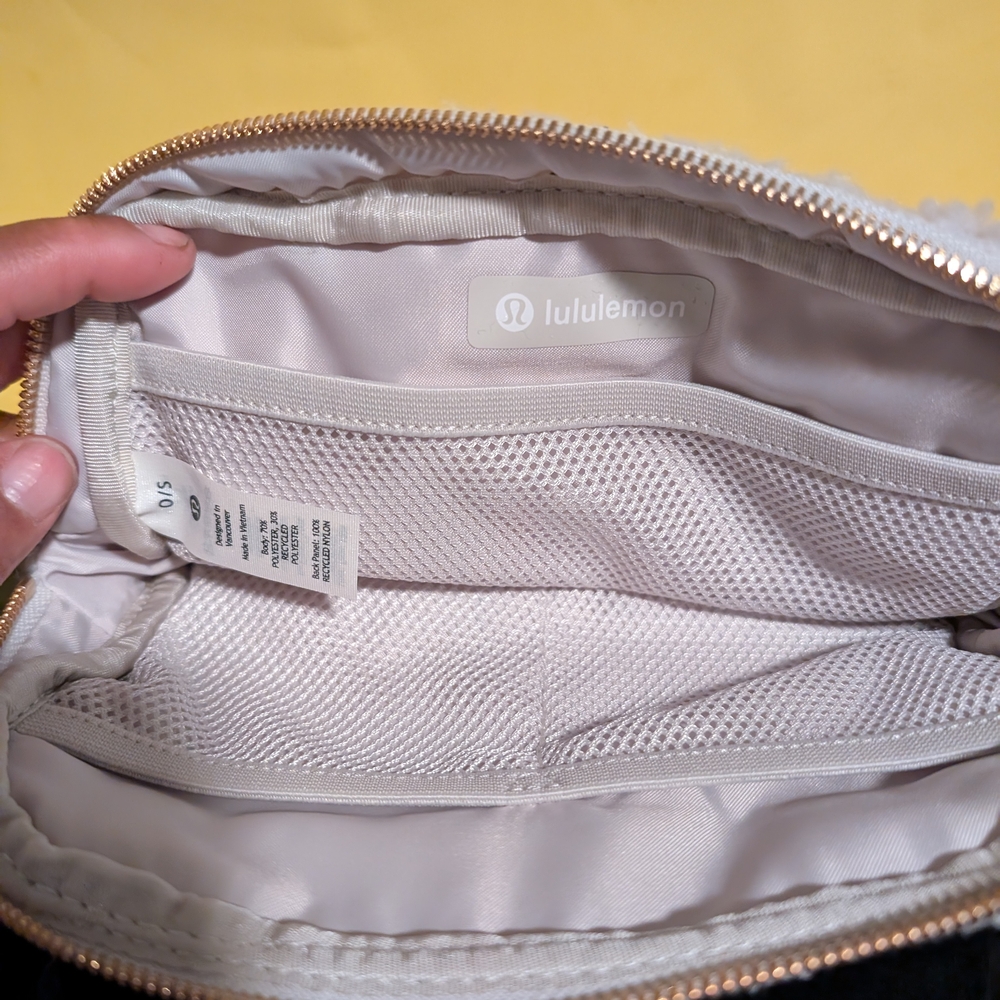 lululemon Everyday Fleece Belt Bag With Gold Hardware - Picture 8 of 8